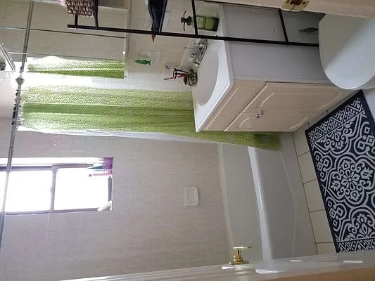 Rented by NYLA Realty | media 4