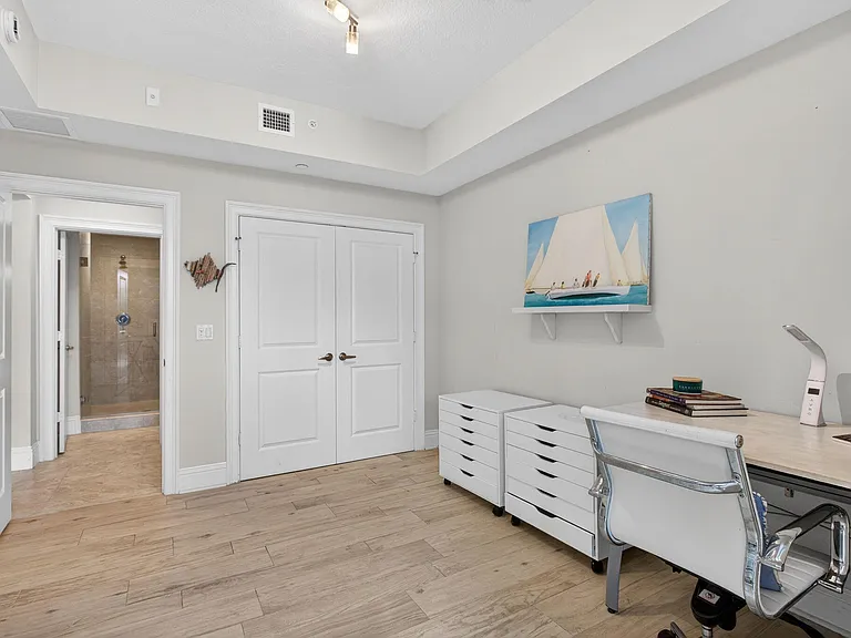 834 Bay Colony Dr S — Photo 39