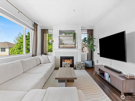 4th image of 6129 Lindsay Avenue SE #F
