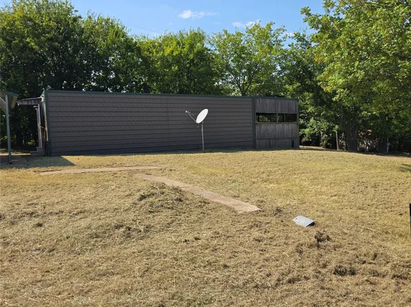 405 Black Foot, West Tawakoni, TX 75474