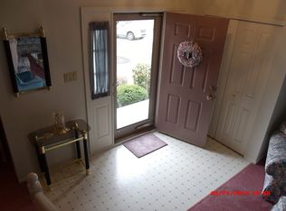 9 Teaberry Ln, Delran, NJ 08075