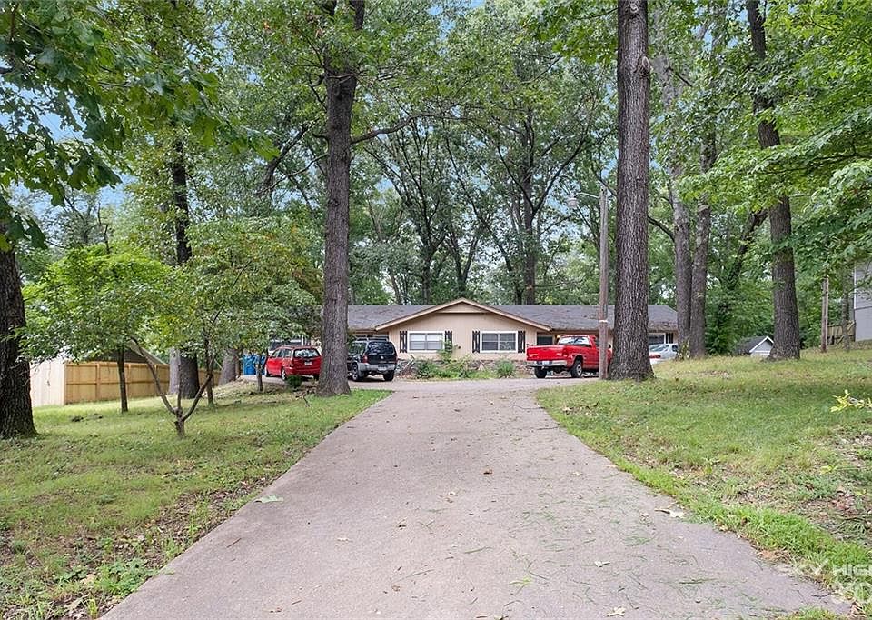 1st image of 714 & 716 NW 20th St