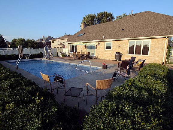 3rd image of 17936 Pheasant Lake Dr