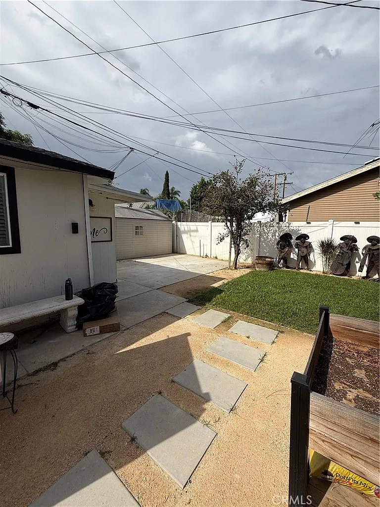 1 bed, 600 sqft, $2,300 — Photo 2