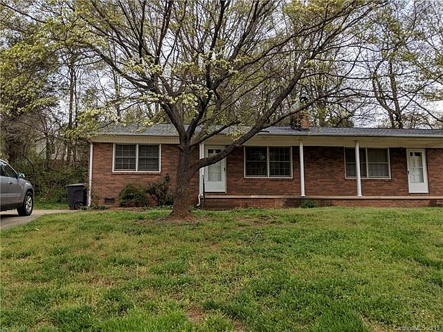 1st image of 308 & 310 Holland Cir