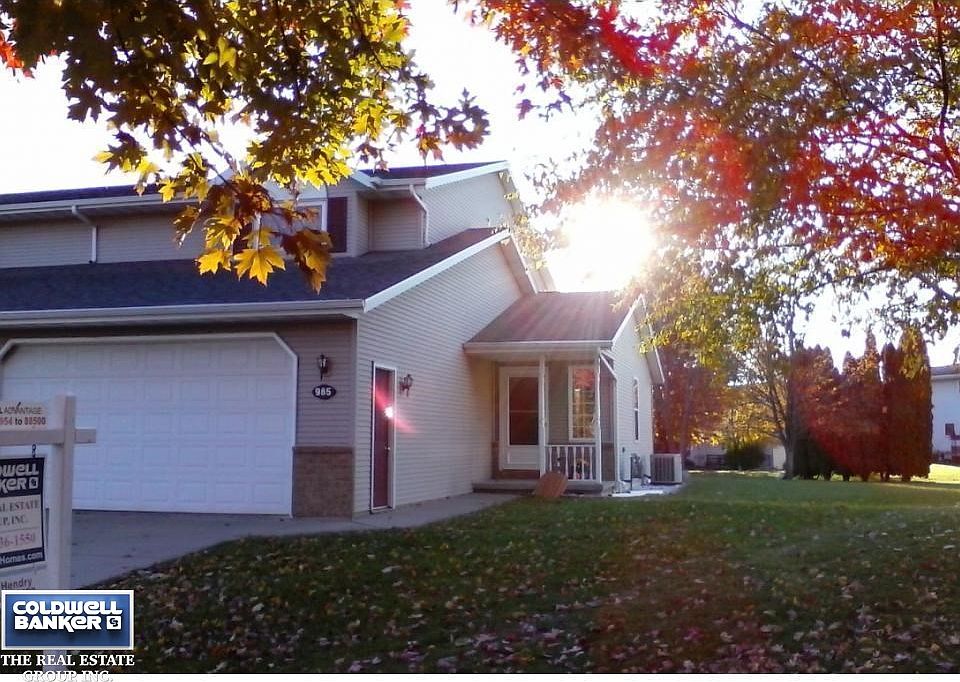 1st image of 985 Wishart Ave