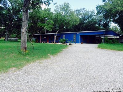 10123 Fm 775, Floresville, TX, 78114