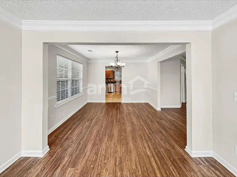 218 Wild Flower Ln — Photo 7