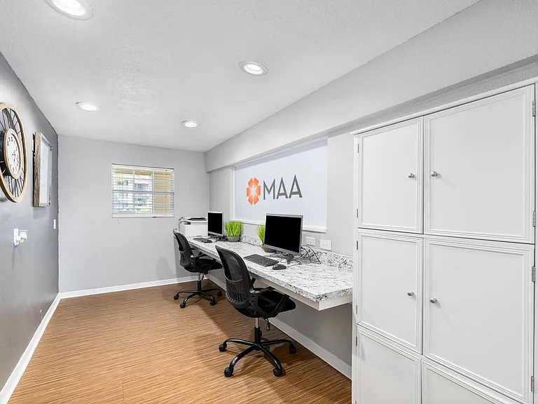 MAA Mandarin Lakes — Photo 11