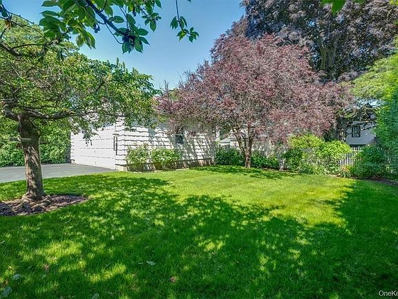 4th image of 367 Old Mamaroneck Road