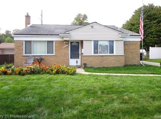 19823 Weyher St, Livonia, MI 48152