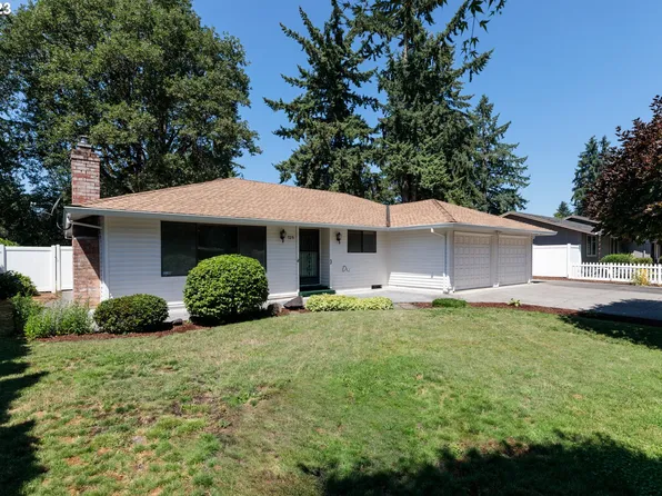 725 Cedaroak St, Saint Helens, OR 97051
