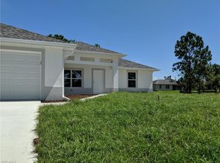 2612 34th St SW, Lehigh Acres, FL 33976