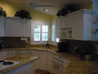 2nd image of 121 Brampton Ln