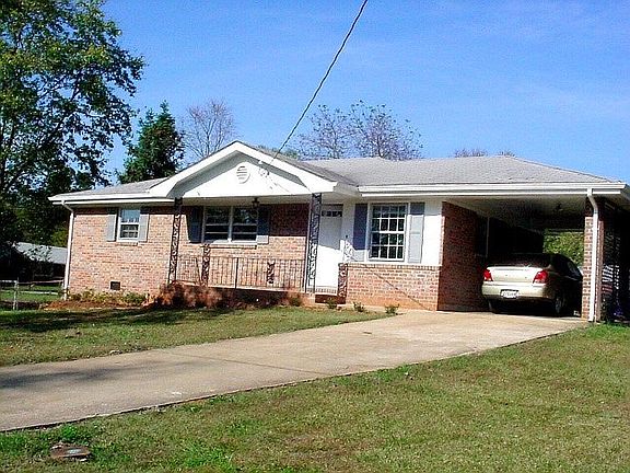 3rd image of 1901 Heathridge Ct SE