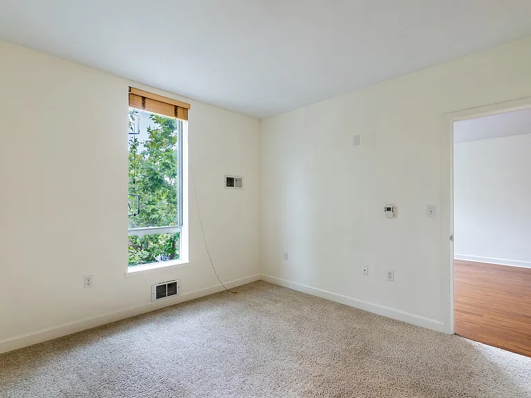 2700 San Pablo Ave #404 — Photo 12