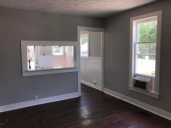 5th image of 912 Arianna St NW