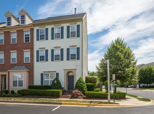 9000 Ribbon Falls Loop, Bristow, VA 20136