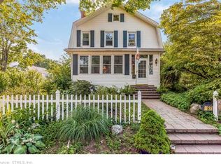 97 Lancaster Rd, West Hartford, CT 06119