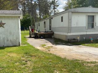 979 W Telegraph Rd, Sanford, MI 48657