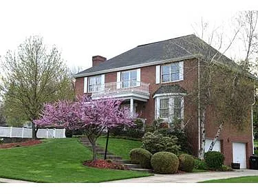 810 Wyngold Dr photo 1