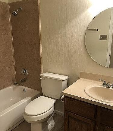 2nd image of 1818 Cedarview Dr