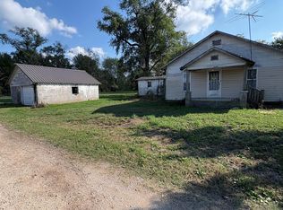 100 E Carpenter St, Fairview, MO 64842