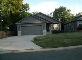13717 Martin L King Ave, Bonner Springs, KS 66012