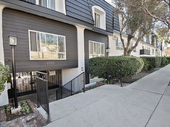 3rd image of 2800 Montrose Ave #505268