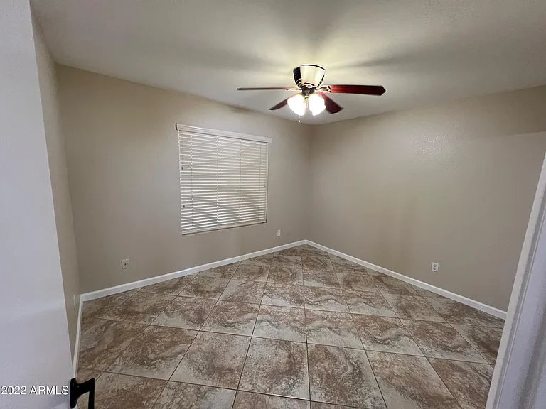 2534 E Villa Theresa Dr — Photo 12