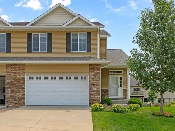 35 Ash Ct, North Liberty, IA 52317