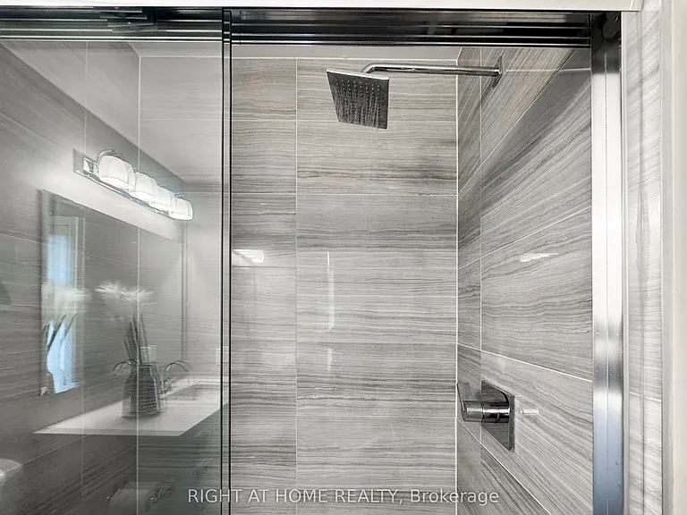 520 Silvertip Ln — Photo 25