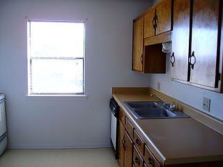 3rd image of 211 Erby Ave APT C