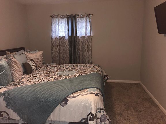 4th image of 3815 Cherwood Ln #A