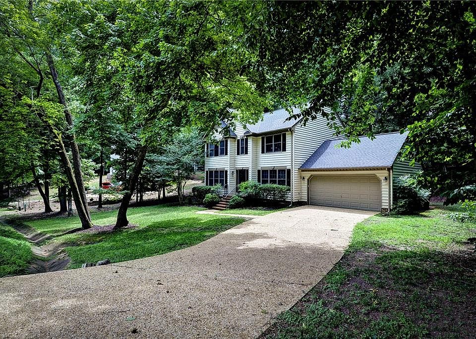 1st image of 4829 Bristol Cir