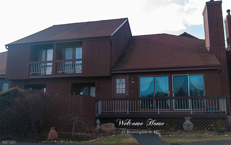1st image of 27 Bloomingdale Dr, 2C #2C