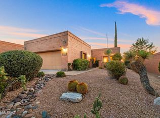 8443 N Breezewood Pl, Tucson, AZ 85704