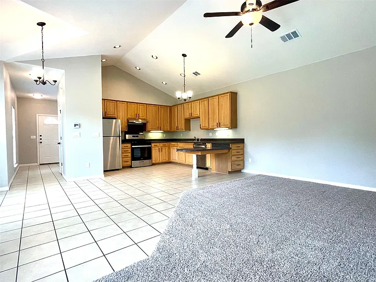 1207 W North Loop Blvd #A — Photo 10