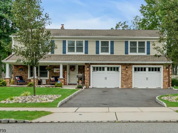 31 Distler Ave, West Caldwell Twp., NJ 07006