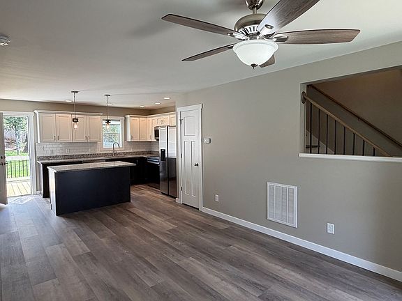 5th image of 55 Cole Rd