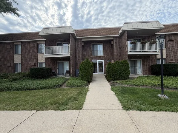 500 N Wilke Rd APT 206, Palatine, IL 60074