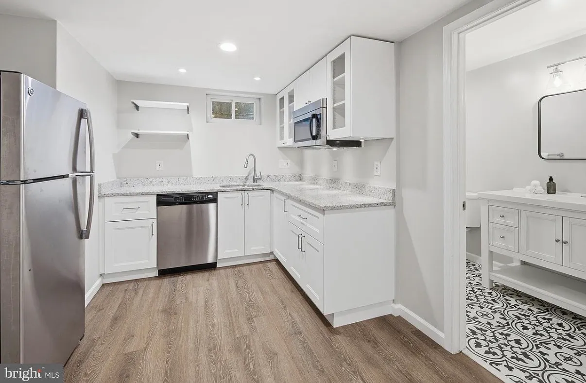 1 bed, 1000 sqft, $2,500 — Photo 2