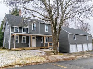15 W Palmer St, Killingly, CT 06239