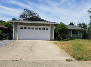 3620 Lake Forest Dr, Redding, CA 96003