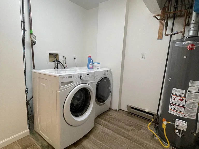 1323 Lindsay Ln — Photo 21