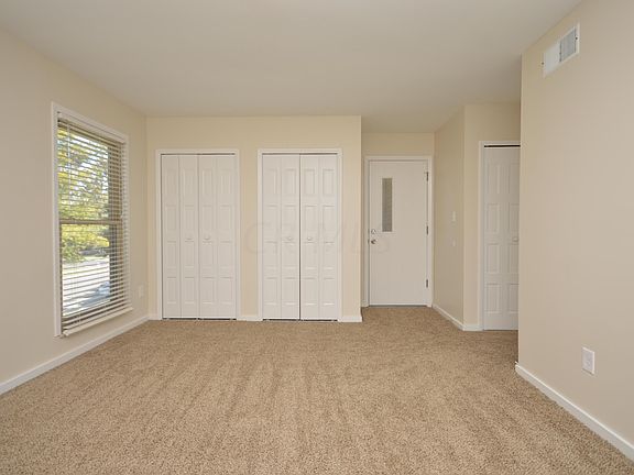3rd image of 5853 Branchwood St