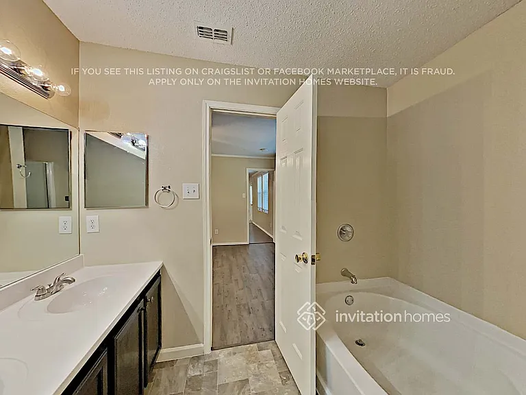 1512 Windy Meadows Dr — Photo 18