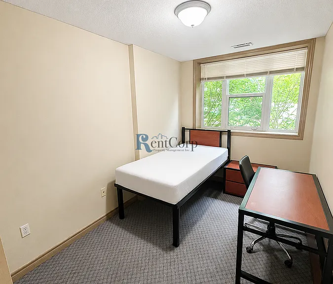 101 Lester St #1 — Photo 9