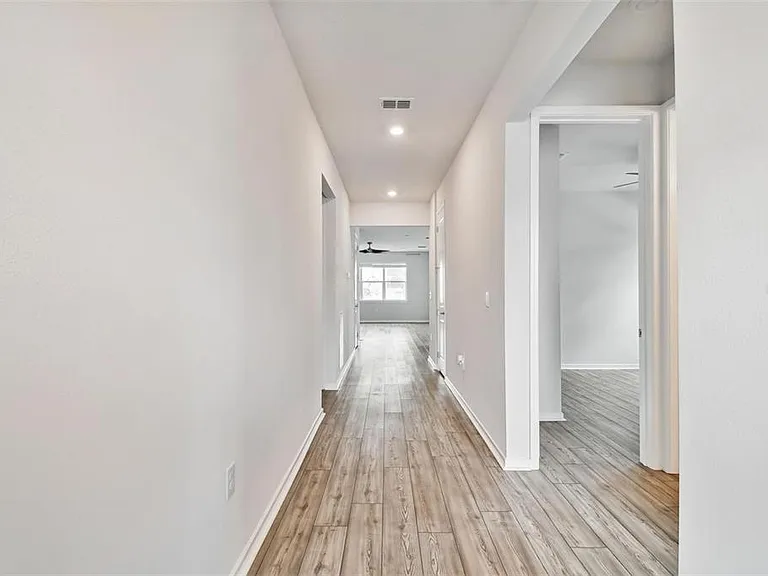 13144 Peachleaf Ave — Photo 6