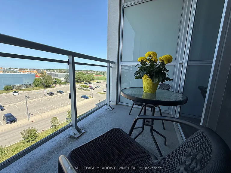 1050 Main St E #512 — Photo 11